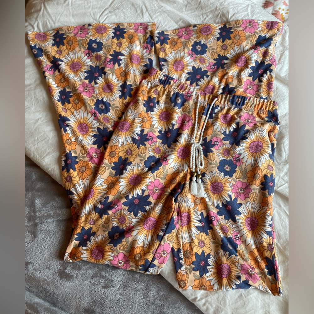 Floral flare pants